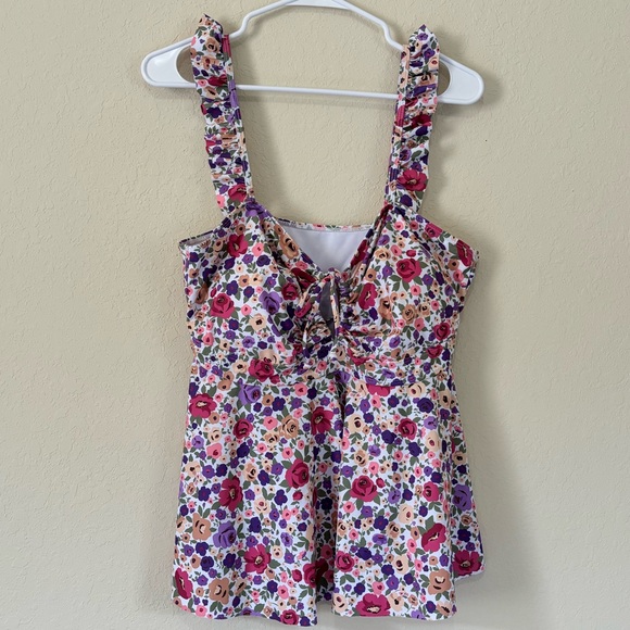 Other - Women’s Plus Size Tankini Swimsuit Top. Size 2XL